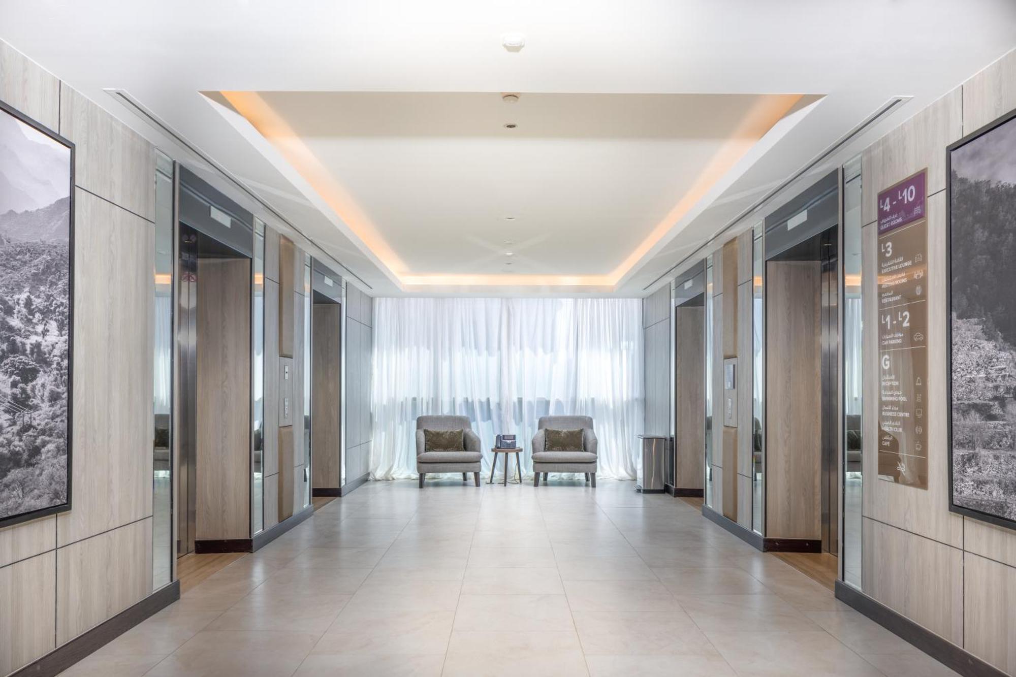 Citadines Abha Aparthotel Bagian luar foto The elevators at the 10th floor