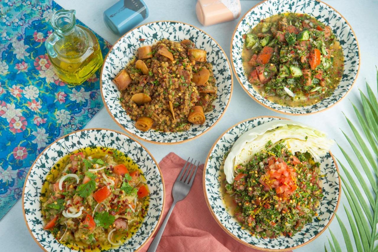 Citadines Abha Aparthotel Bagian luar foto Israeli salads